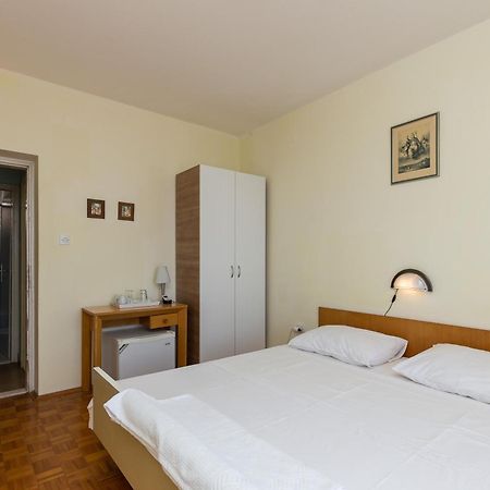 Beautiful Nest Rooms Ragusa Esterno foto